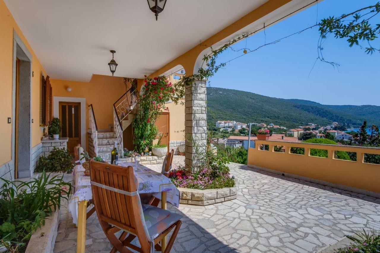 Apartmani Zorica Martinšćica Zewnętrze zdjęcie