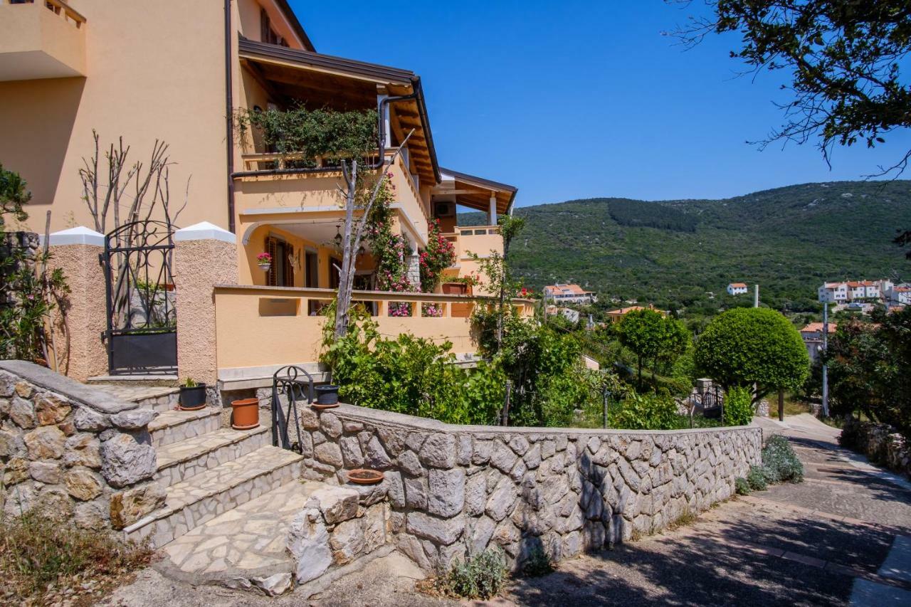 Apartmani Zorica Martinšćica Zewnętrze zdjęcie
