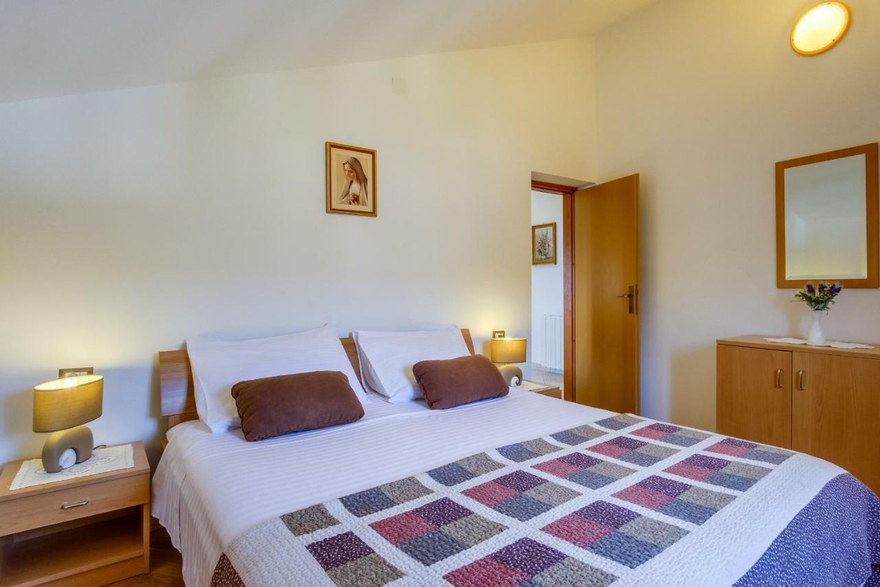 Apartmani Zorica Martinšćica Zewnętrze zdjęcie